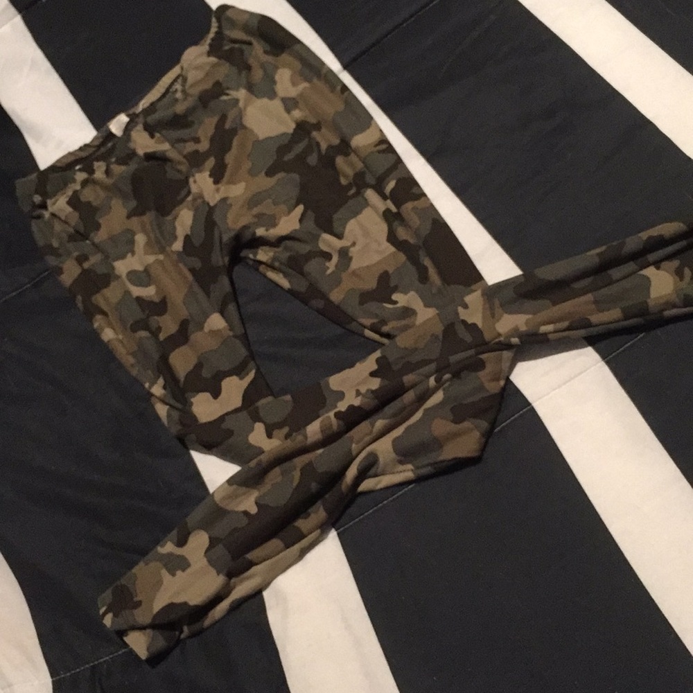 Camouflage leggings